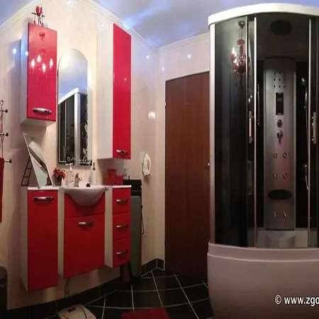 Uslugi Noclegowe Rustica 3* Wegliniec