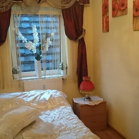 Uslugi Noclegowe Rustica 3*
