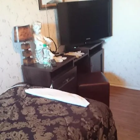 Uslugi Noclegowe Rustica 3*